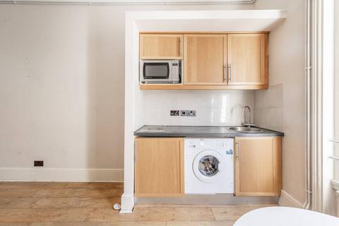 Studio to rent, Elvaston Place, South Kensington, London, SW7