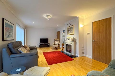 28 Blatherwick Road, Newark, NG24 2JY