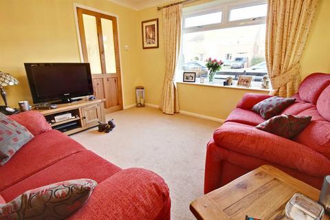 3 bedroom terraced house for sale, Burnet Close, Hemel Hempstead