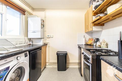 1 bedroom flat for sale, The Knares, Basildon SS16