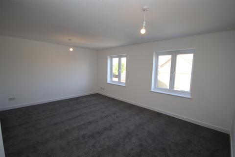 2 bedroom apartment to rent, Norfolk Close, Dartford, Kent.