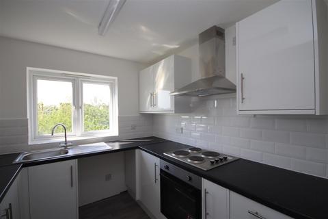 2 bedroom apartment to rent, Norfolk Close, Dartford, Kent.