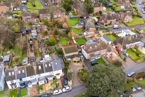 Lower Road, Havant, PO9