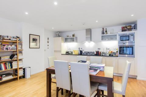 2 bedroom apartment for sale, Millharbour, London E14