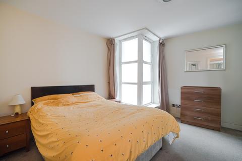 2 bedroom flat for sale, 174 Barrier Point, London, E16 2SE