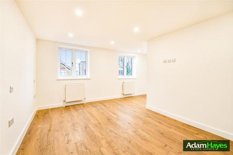 2 bedroom link detached house for sale, Hutton Grove, London N12