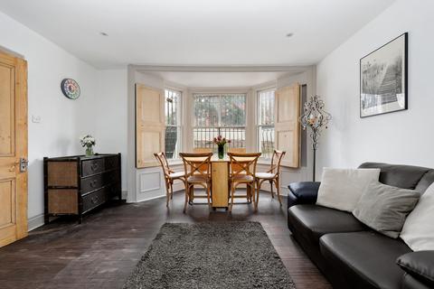 2 bedroom apartment for sale, London SW8