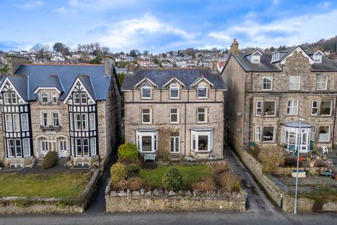 Flat 3 Lingmel, 20 The Esplanade, Grange-over-Sands, Cumbria, LA11 7HH