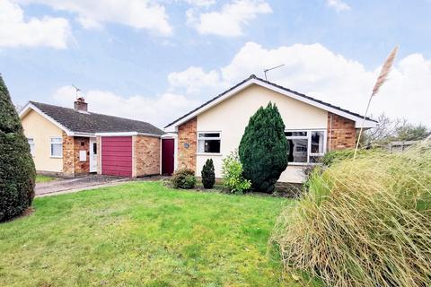 2 bedroom detached bungalow for sale, Maltings Drive, Harleston