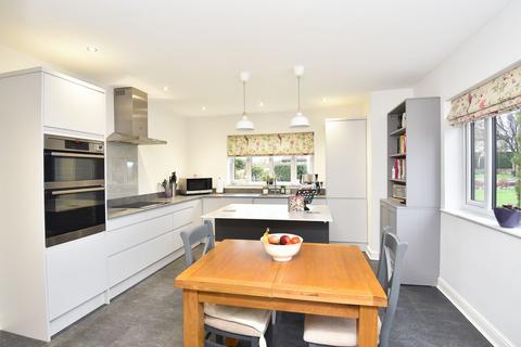 undefined, Willow Garth, Ferrensby, HG5