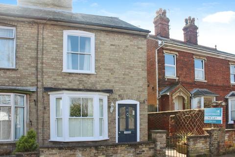 2 bedroom end of terrace house to rent, Kings Road, Bury St Edmunds IP33