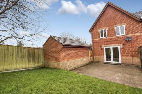 3 bedroom end of terrace house for sale, Hillbourne Close, Warminster