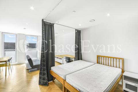 Studio to rent, Two Fifty One, 251 Southwark Bridge Road, Elephant and Castle, London, SE1