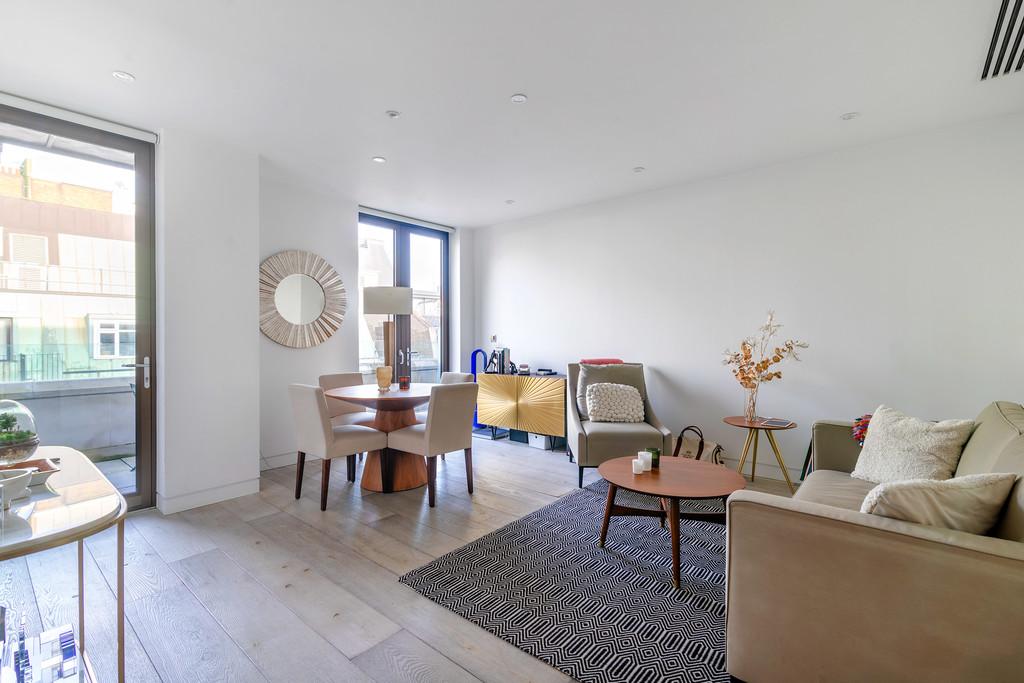 Bennet Street SW1 A