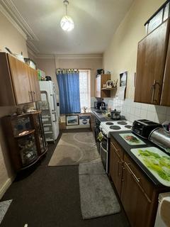 5 bedroom flat for sale, Crossland Street, Swinton