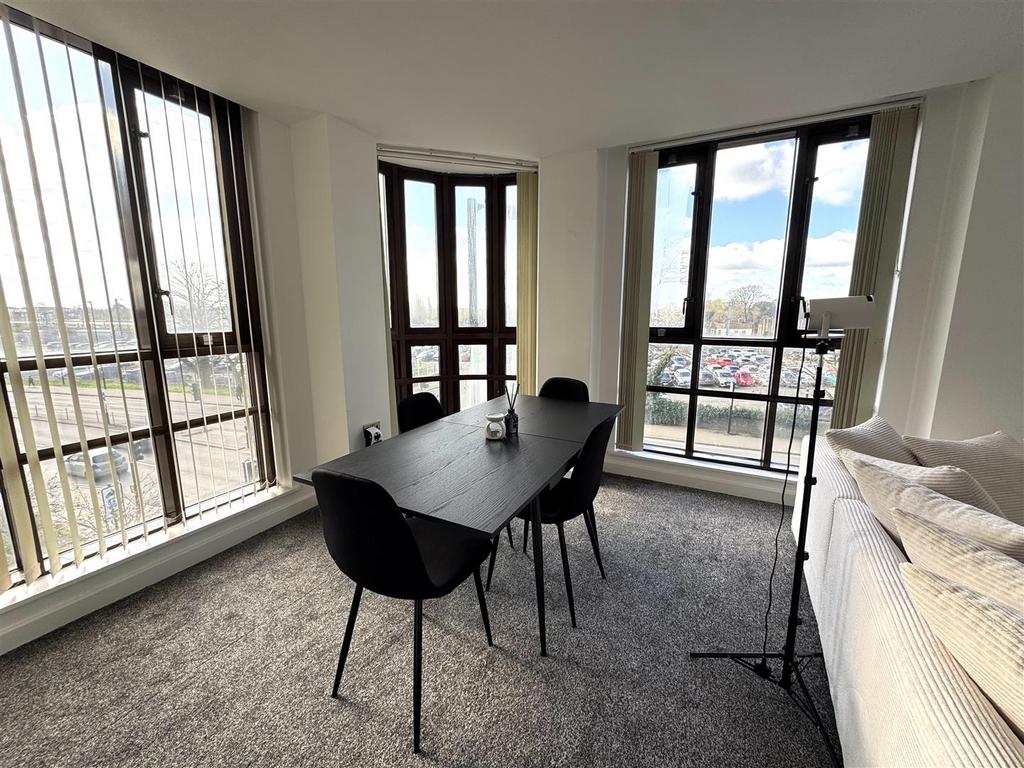 Dining area.jpg