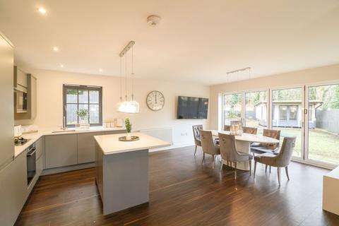 undefined, Glossop Brook View, Glossop SK13