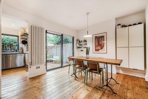 56 Robson Road, London, SE27 9LB