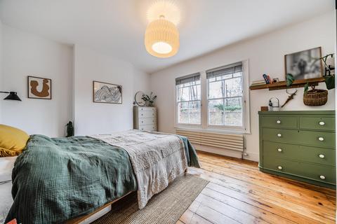 56 Robson Road, London, SE27 9LB