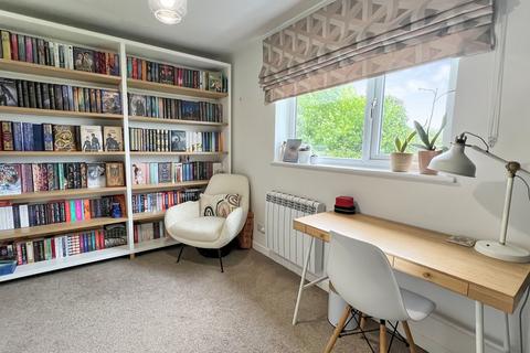 23 Castle View, Westbury, BA13 3HR