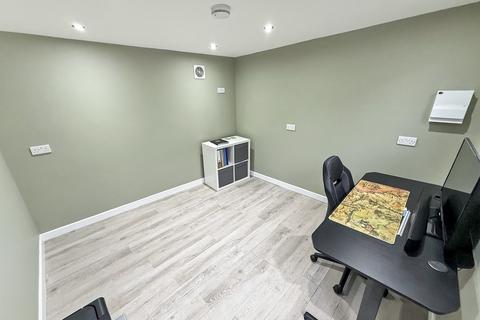 23 Castle View, Westbury, BA13 3HR
