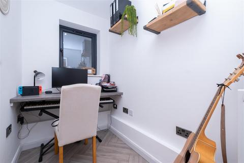 8 Chestnut Drive, Greenhill, Herne Bay, CT6 7PP