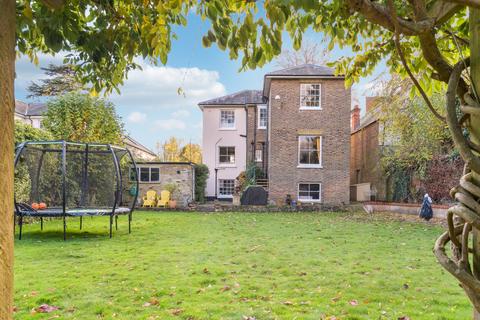 4 bedroom detached house to rent, Castle Hill Terrace, Maidenhead, Berkshire