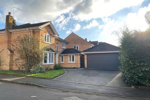 4 bedroom detached house for sale, Longthorpe Close, Littleover