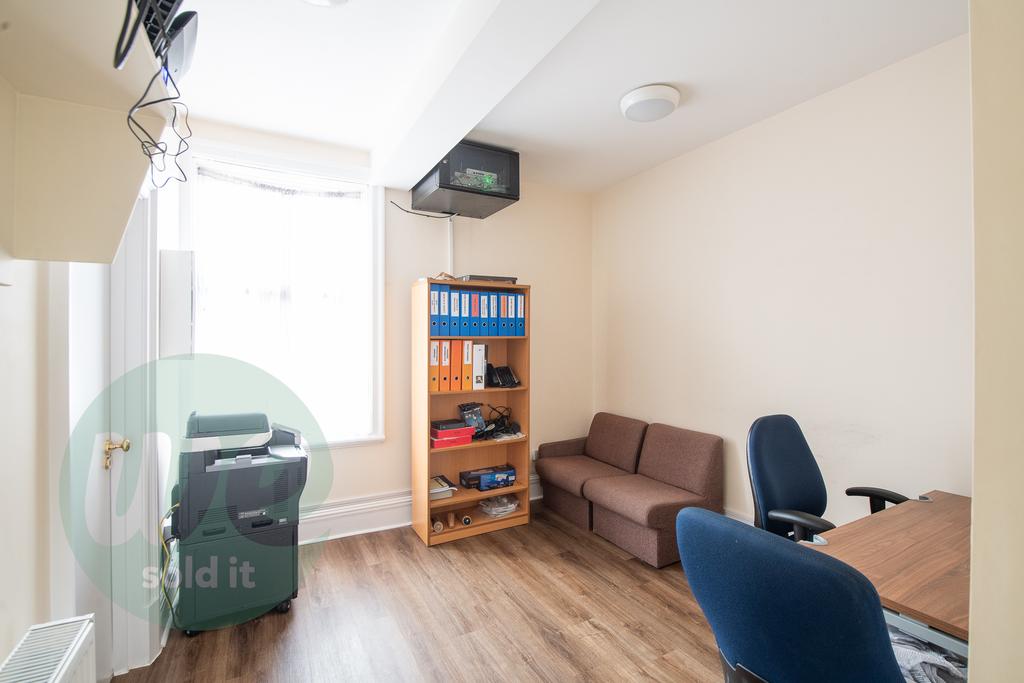 Estate agents aylesbury-28