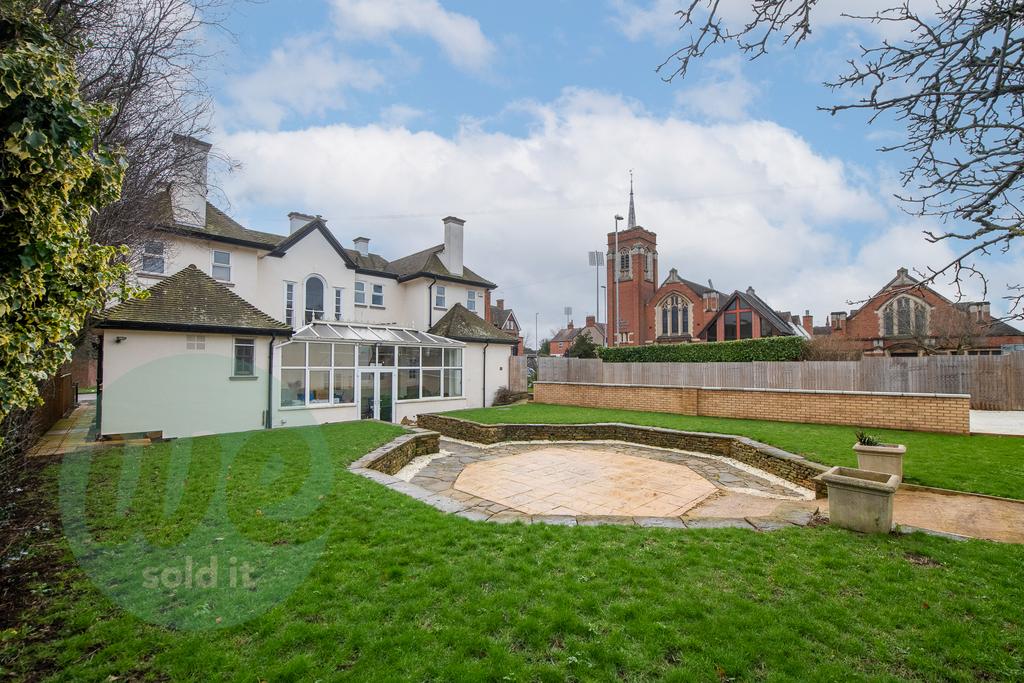 Estate agents aylesbury-43