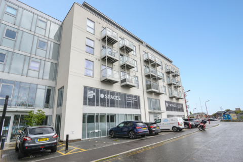 2 bedroom flat for sale, Station View, Guildford, Surrey