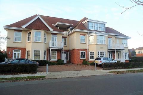 2 bedroom ground floor flat to rent, Glencoe Apartments, Frinton On Sea CO13