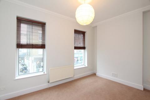 1 bedroom apartment to rent, Fulham Road, Chelsea SW10