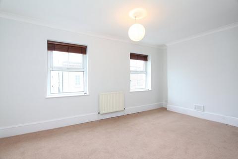 1 bedroom apartment to rent, Fulham Road, Chelsea SW10