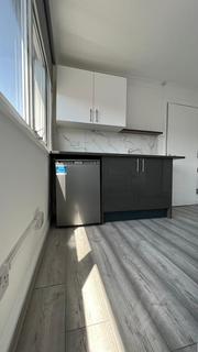 undefined, Avondale Road, Luton, Bedfordshire