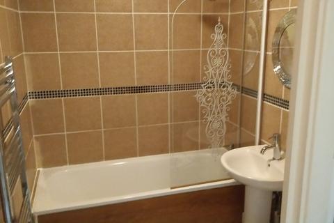 1 bedroom flat for sale, Medici Close, Ilford