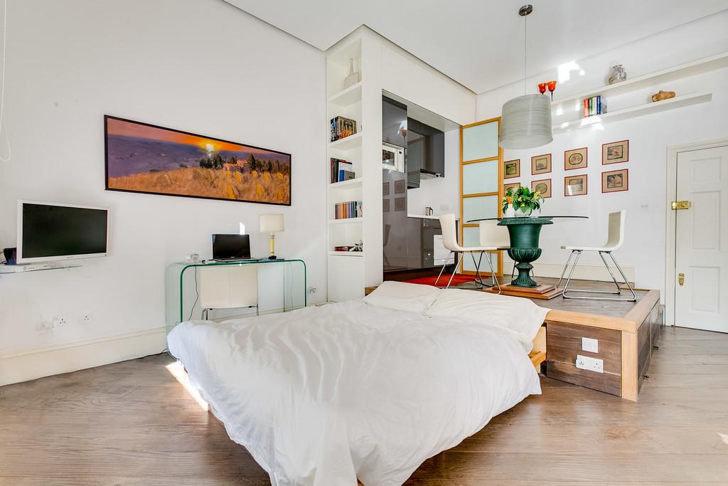 08 Onslow Gardens Flat 3, 34-7