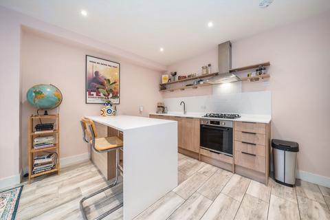 2 bedroom flat to rent, Oakley Road, London N1