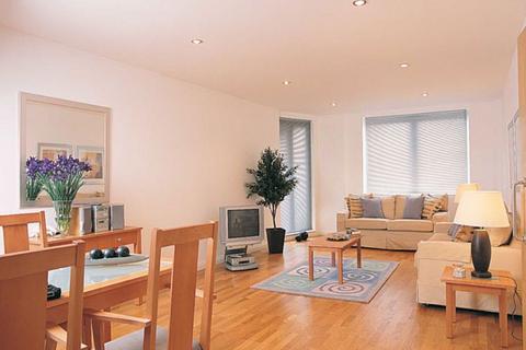 2 bedroom flat to rent, Manilla Street, London E14