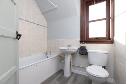 8 James Place, Pitlochry, PH16 5EY