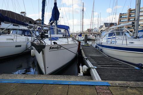 2 bedroom apartment for sale, Oyster Quay, Portsmouth PO6