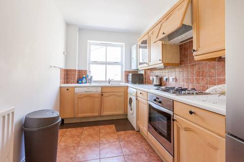 3 bedroom flat to rent, Leathermarket Court, London Bridge, London, SE1