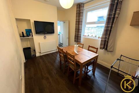4 bedroom terraced house to rent, Northcote Road, Southsea