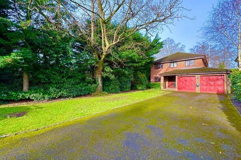 4 bedroom detached house for sale, Dell Grove, Camberley GU16