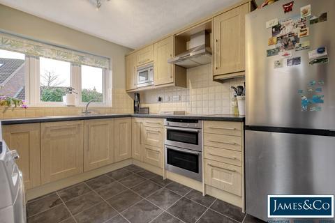 4 bedroom detached house for sale, The Poplars, Dunmow