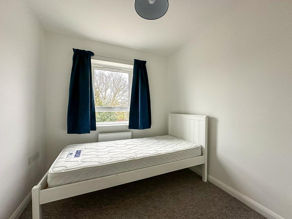 Bedroom Two (2)