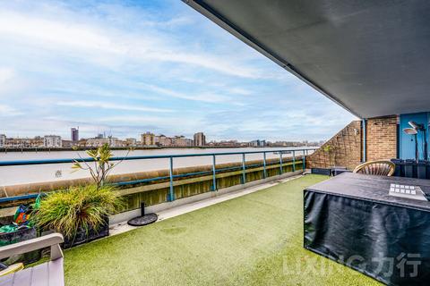 2 bedroom apartment for sale, Arnhem Place, Isle of Dogs, E14 3RU