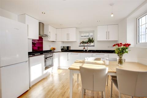26a Walnut Way, Ruislip, HA4 6TD
