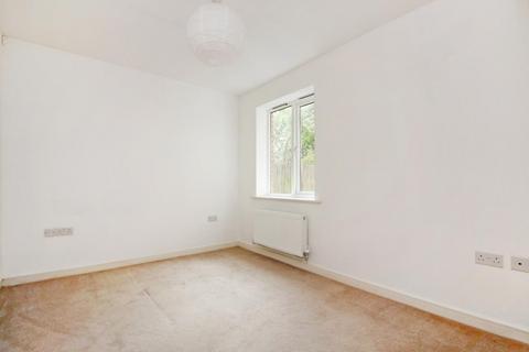 2 bedroom ground floor flat for sale, Stonebridge Road, Canterbury, Kent, CT2