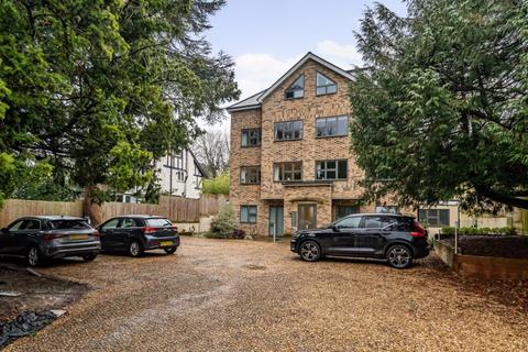 2 bedroom apartment for sale, Kings Court, Foxley Lane, West Purley